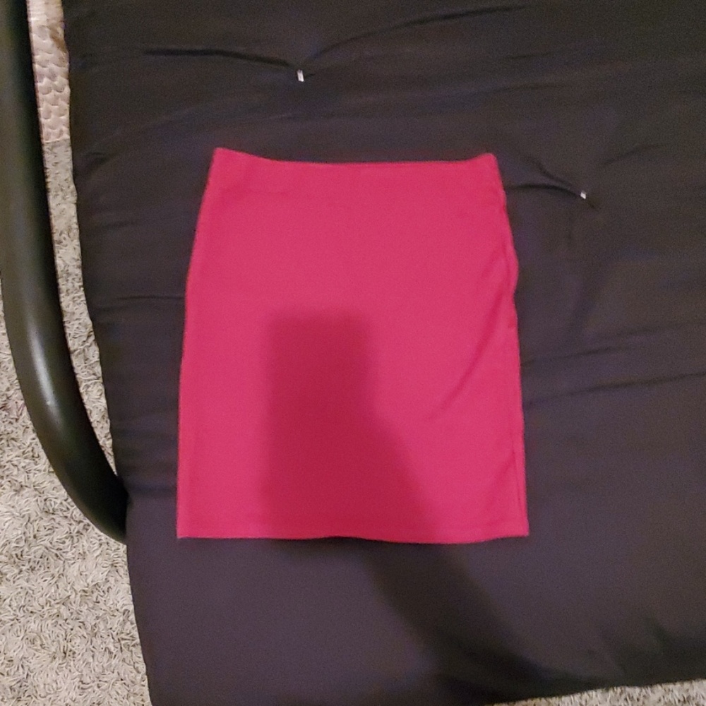Forever 21 red skirt